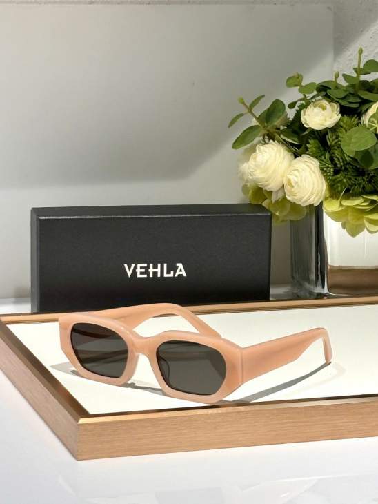 Picture of Vehla Sunglasses _SKUfw71349600fw